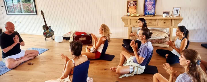 Voyage de breathwork de 90 min OM House Bondi