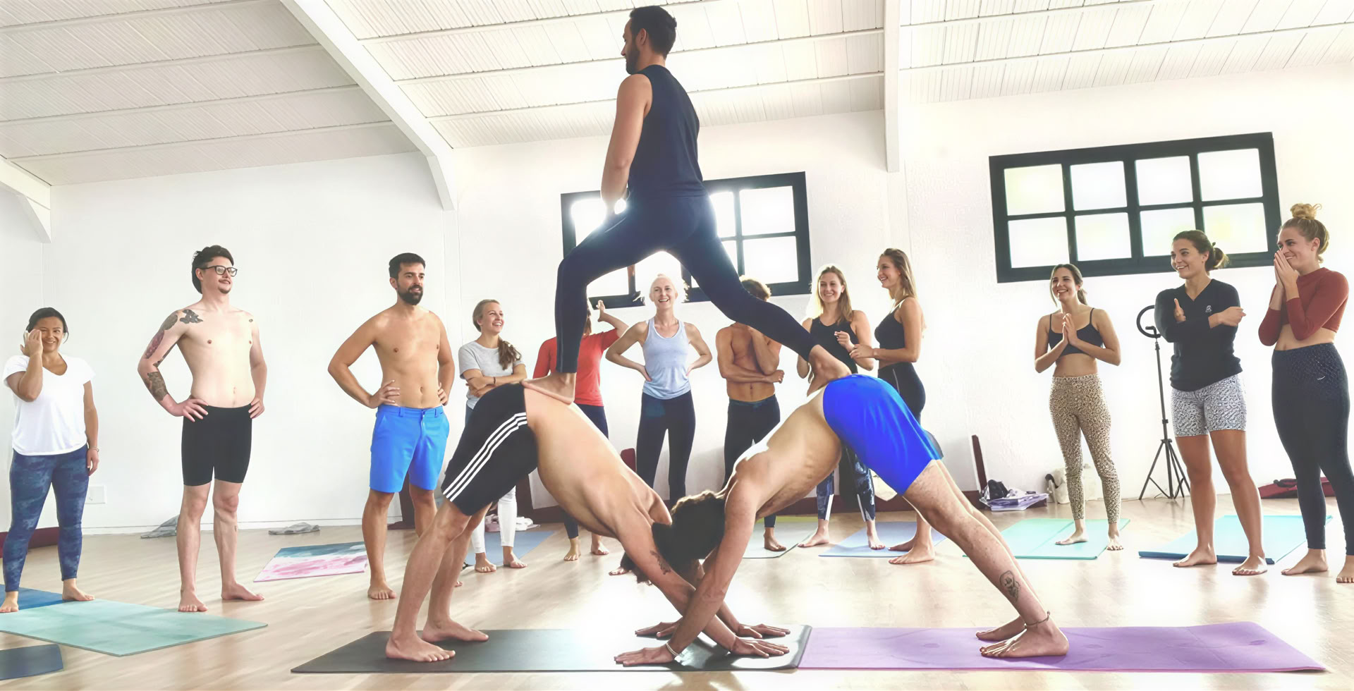 Formation de professeur de yoga Vinyasa de 200 heures
