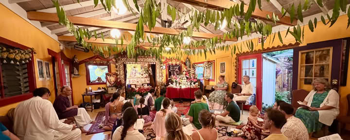 Kirtan du mercredi soir, festin végétarien d’amour