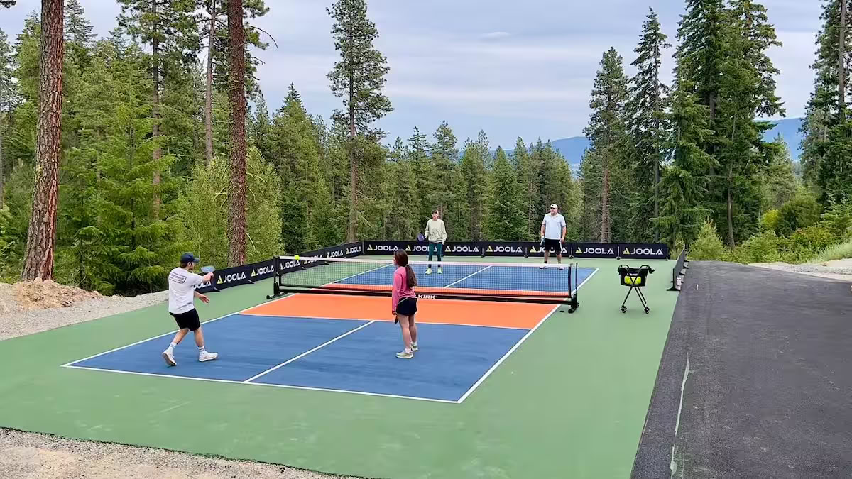 Retraite de yoga, randonnée et pickleball aux cascades