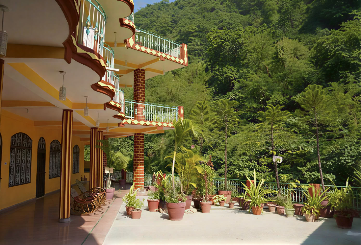 Formation de professeur de yoga de 100 heures à Rishikesh