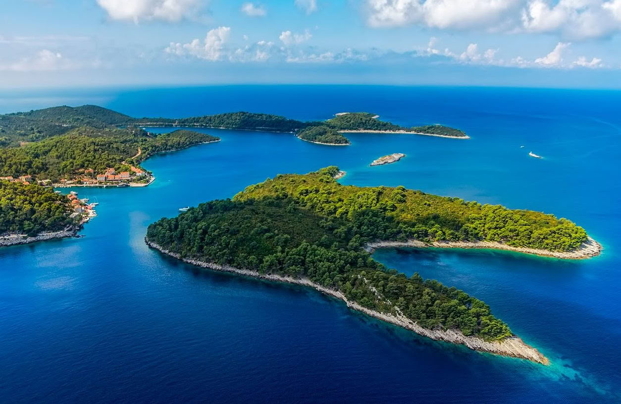 Séjour de yoga et odyssée en voilier de 6 jours en Croatie