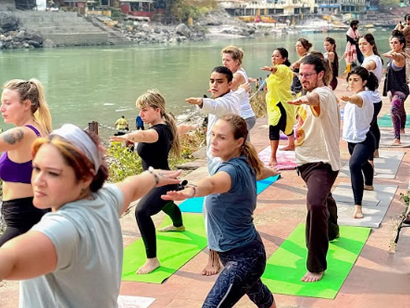 Formation TTC de yoga de 100 heures
