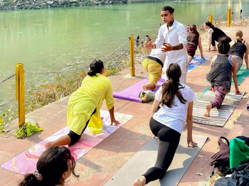 Formation de professeur de yoga de 200 heures