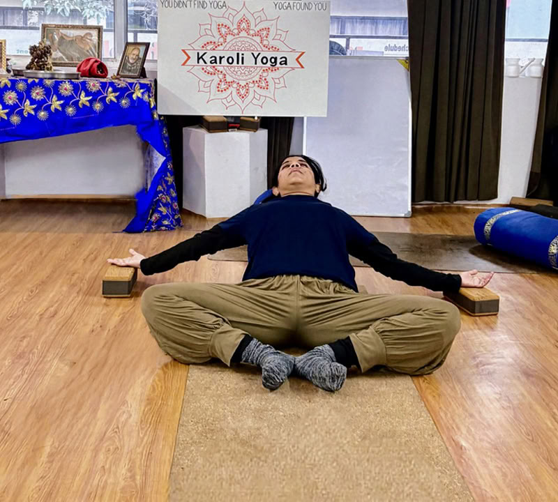 Formation de professeur de yoga Yin et Yang de 50 heures à Rishikesh – du 1er au 7 janvier 2026