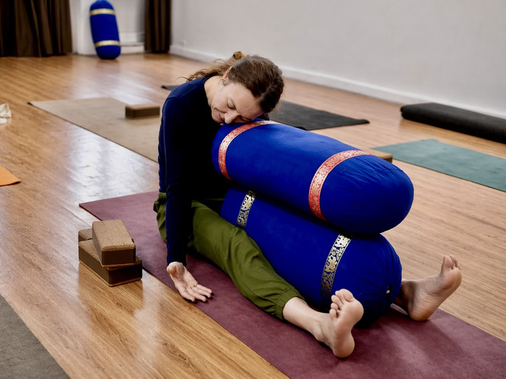 Formation de professeur de yoga Yin et Yang de 50 heures à Rishikesh – du 1er au 7 janvier 2026