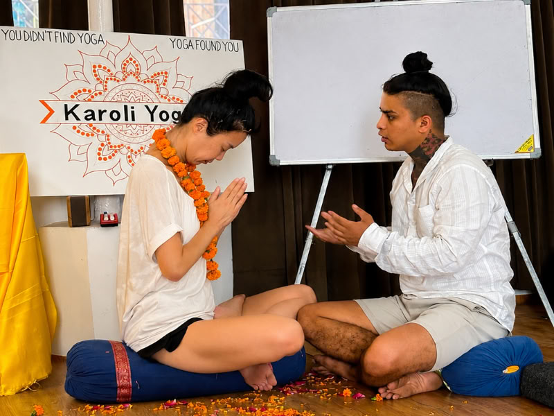 Formation de professeur de yoga Yin et Yang de 50 heures à Rishikesh – du 1er au 7 janvier 2026