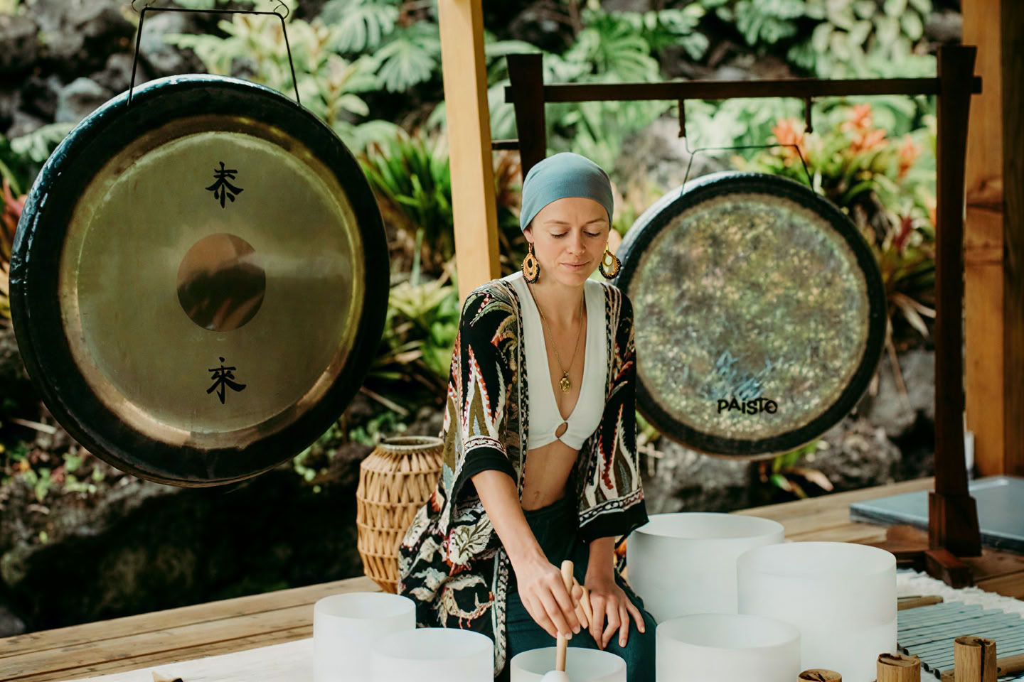 Yoga de la nouvelle lune, création de bijoux en cristal et voyage de bain sonore
