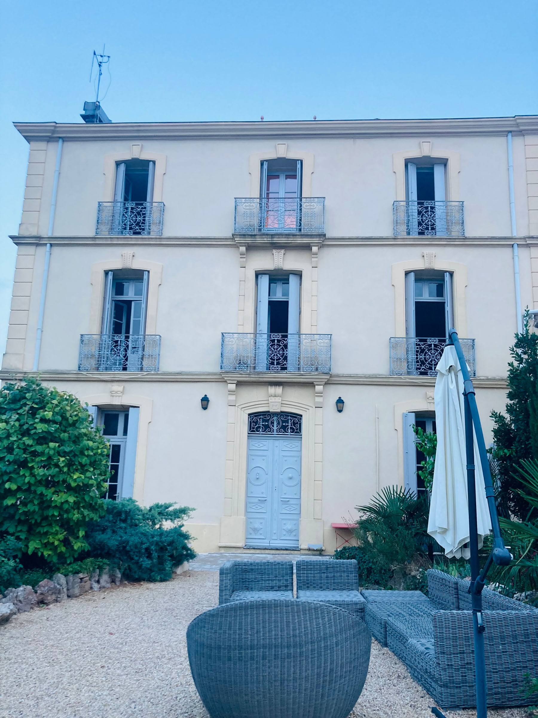 Réveillez votre rayonnement intérieur : retraite de yoga et de méditation dans le sud de la France