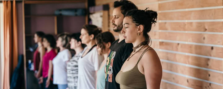 Retraite d’été 2026 | Yoga Iyengar, Hatha–Kriya et Tantra Yoga avec Pablo Ferrero