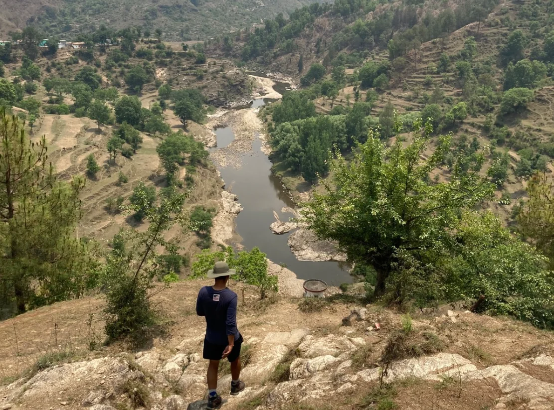 Retraite de 4 jours de silence au bord de la rivière himalayenne à Almora