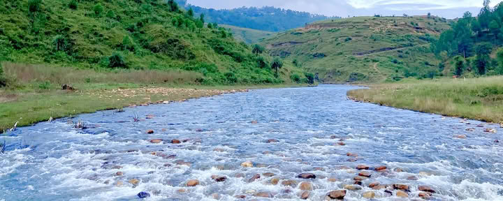 Retraite de 4 jours de silence au bord de la rivière himalayenne à Almora