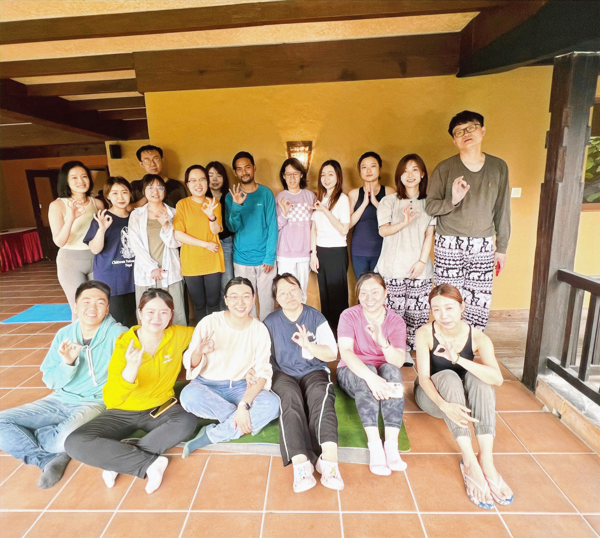 Formation de professeur de yoga de 300 heures
