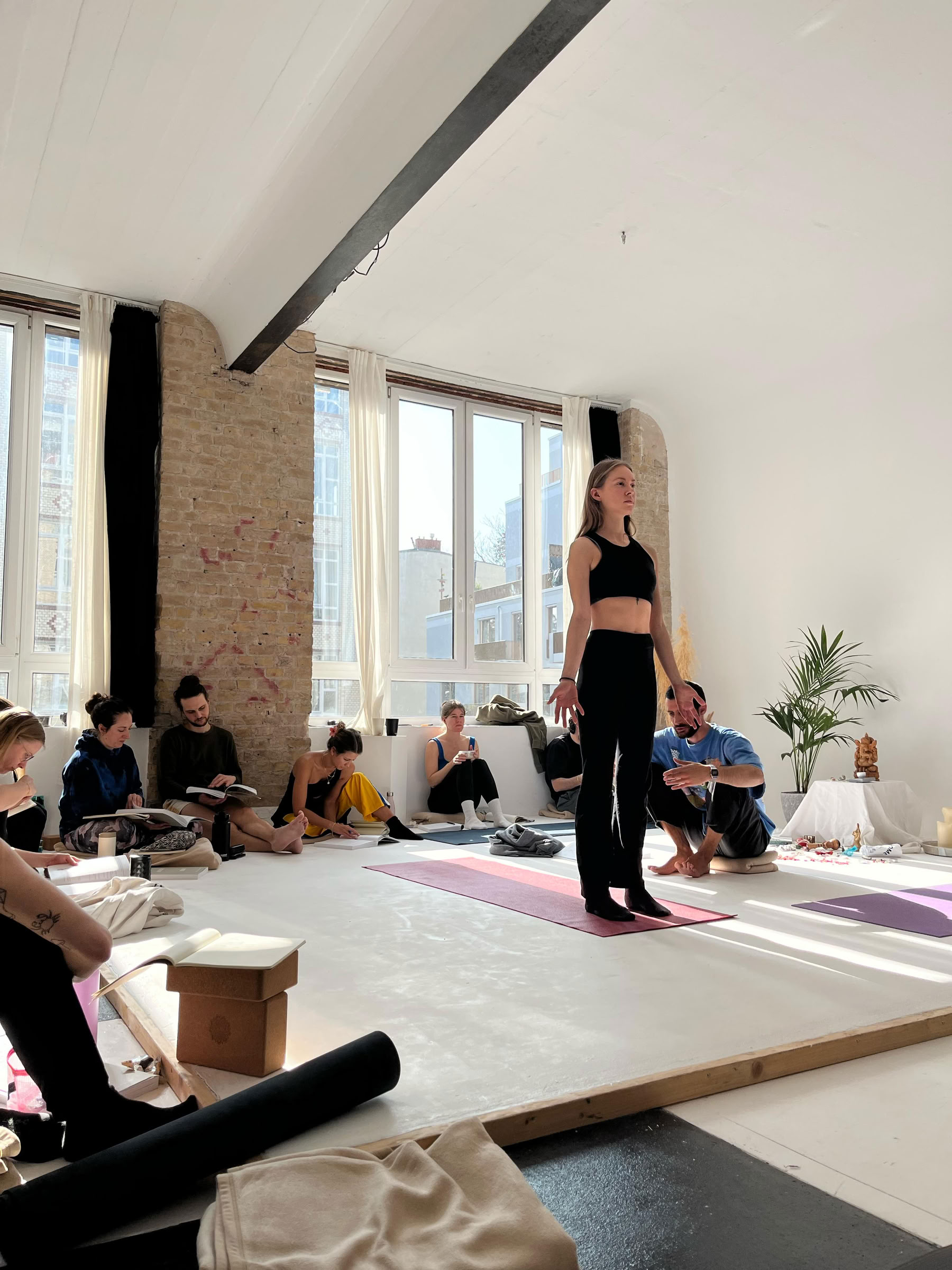 Formation avancée de professeur de yoga de 150 h : s’épanouir et rayonner