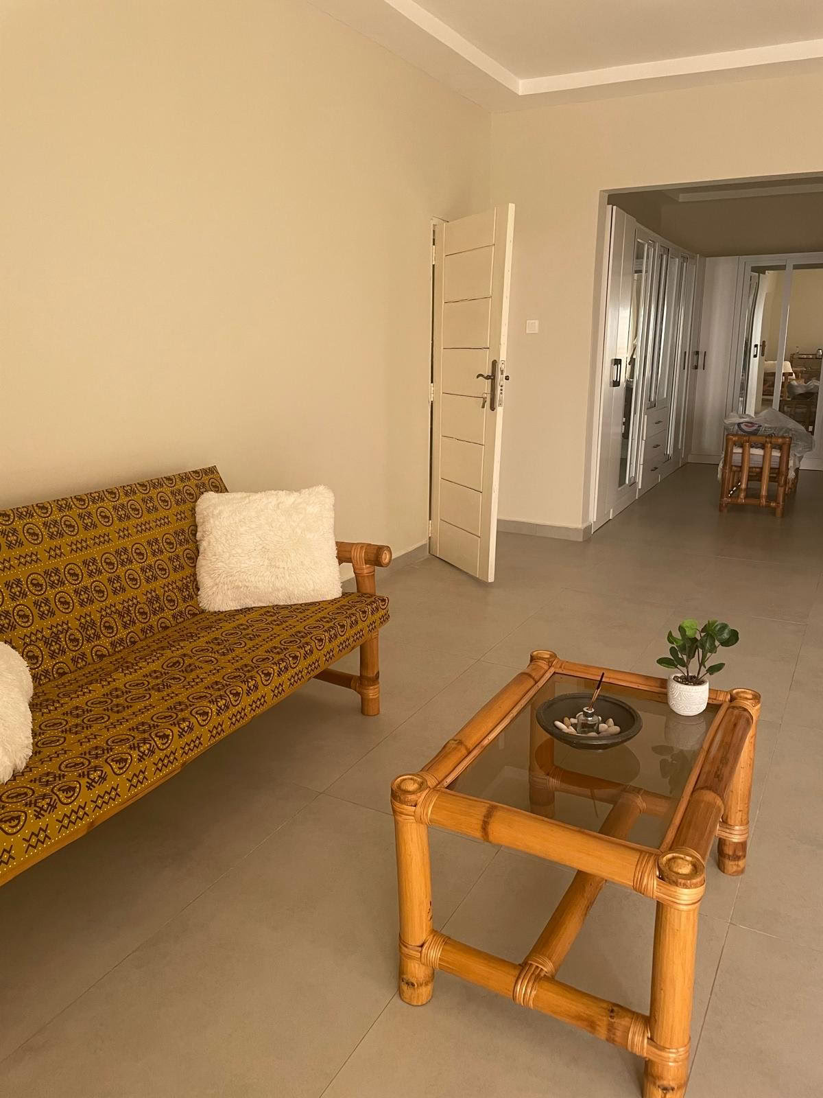 Retraite pour voyageuses en solo – bien-être et découverte de soi au Ghana
