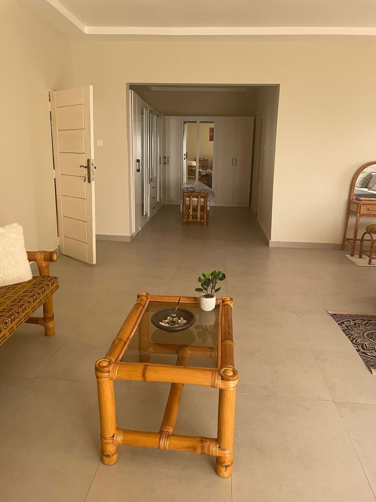Retraite pour voyageuses en solo – bien-être et découverte de soi au Ghana