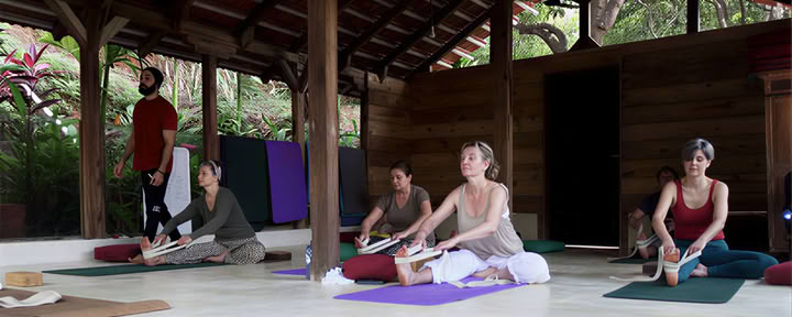 Formation de professeurs de yoga Ashtanga Vinyasa et Yin de 200 heures