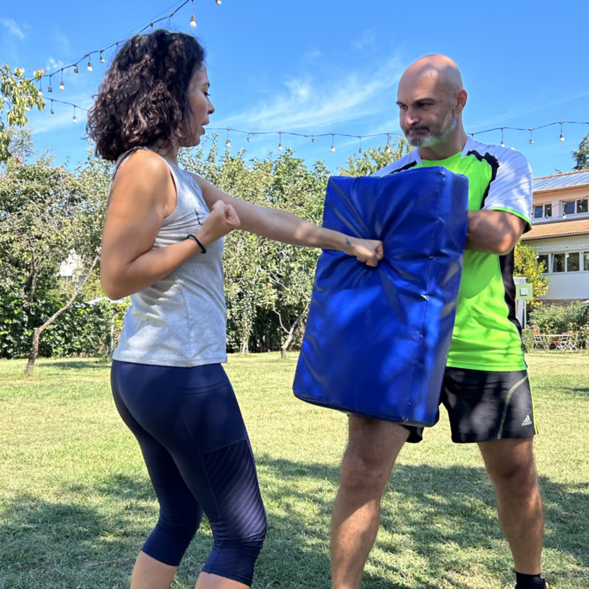 Trouvez votre force : yoga et autodéfense au lac d’Ohrid