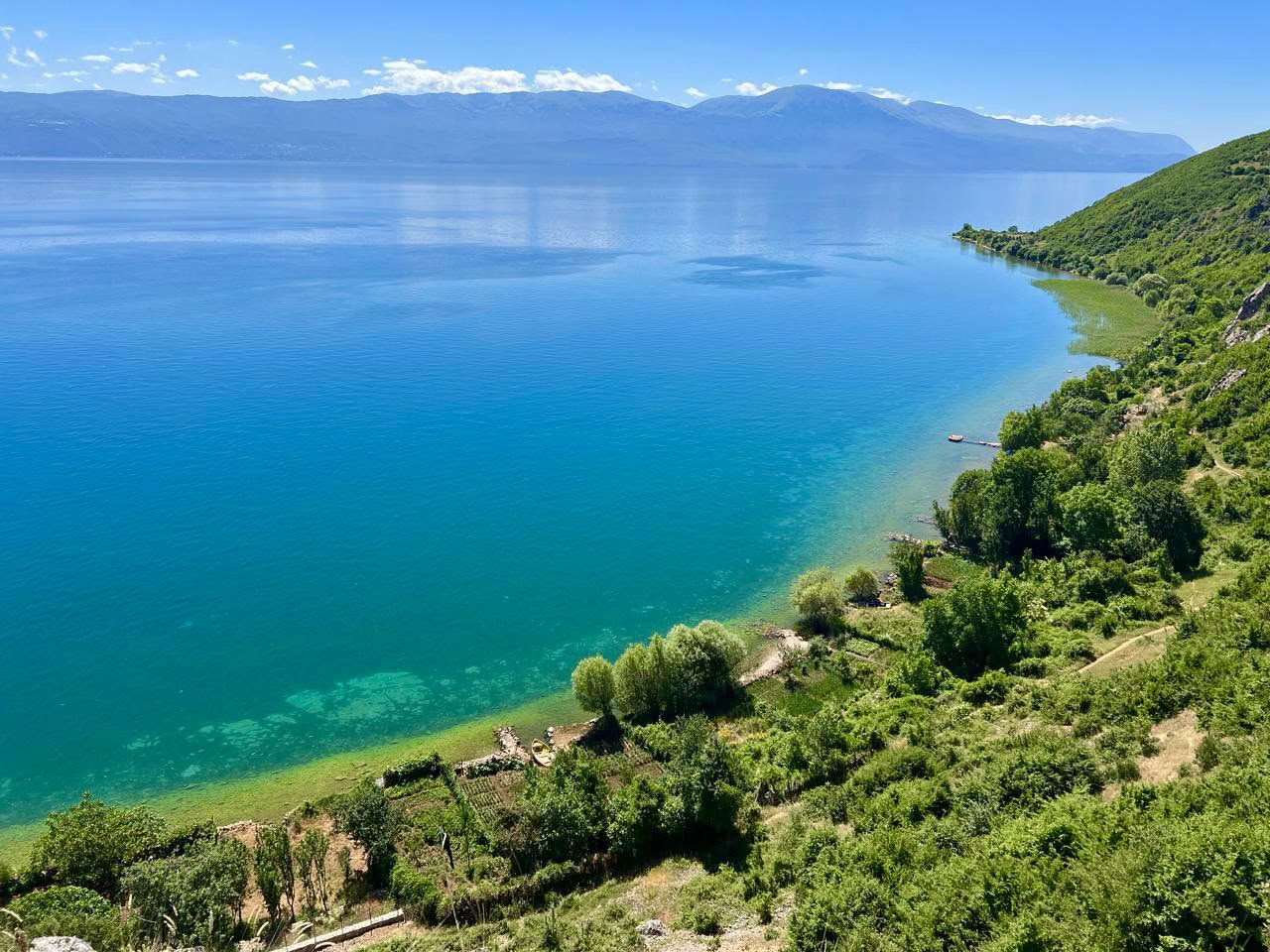 Trouvez votre force : yoga et autodéfense au lac d’Ohrid