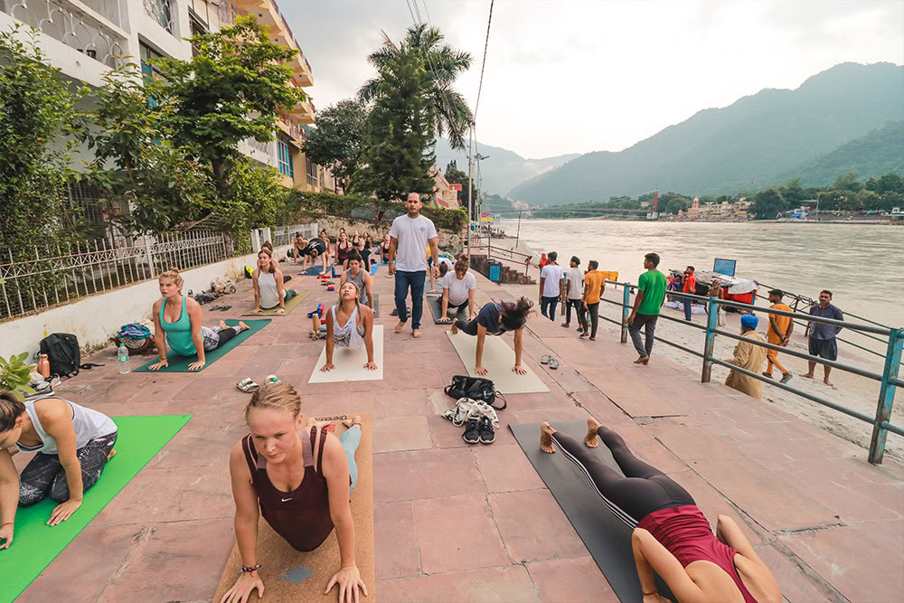 Formation de professeurs de yoga de 100 heures à Rishikesh