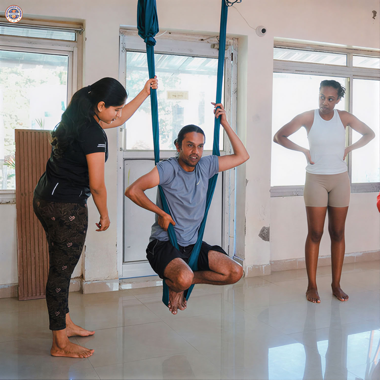 Formation de professeur de yoga aérien – du 25 au 29 janvier 2027
