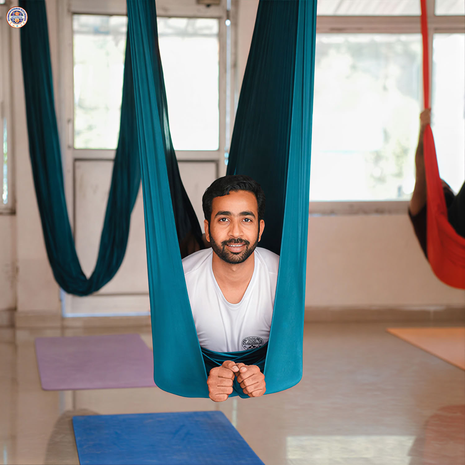 Formation de professeur de yoga aérien – du 25 au 29 janvier 2027
