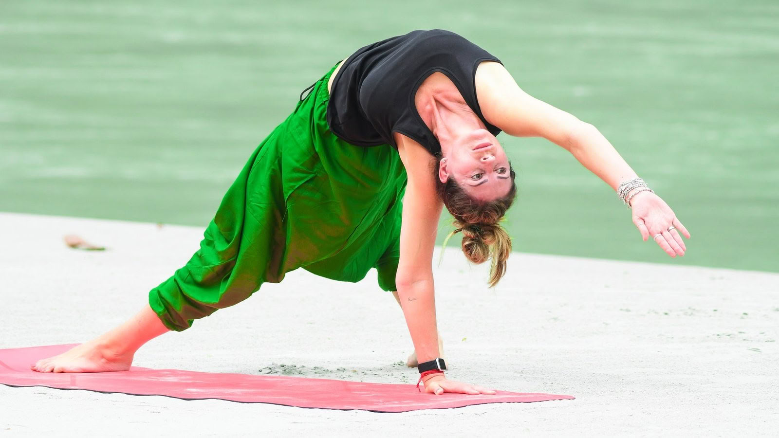 Formation certifiante de yoga prénatal + YTTC de 200 heures