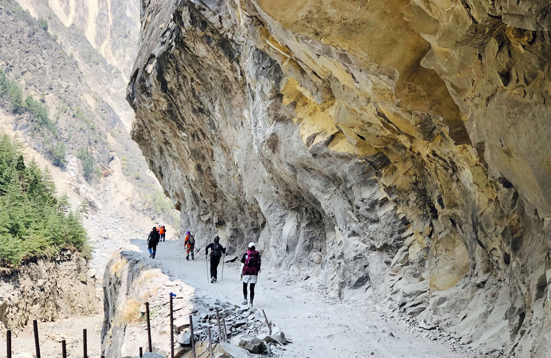 Trek de yoga sur le circuit de l’Annapurna avec le lac Tilicho