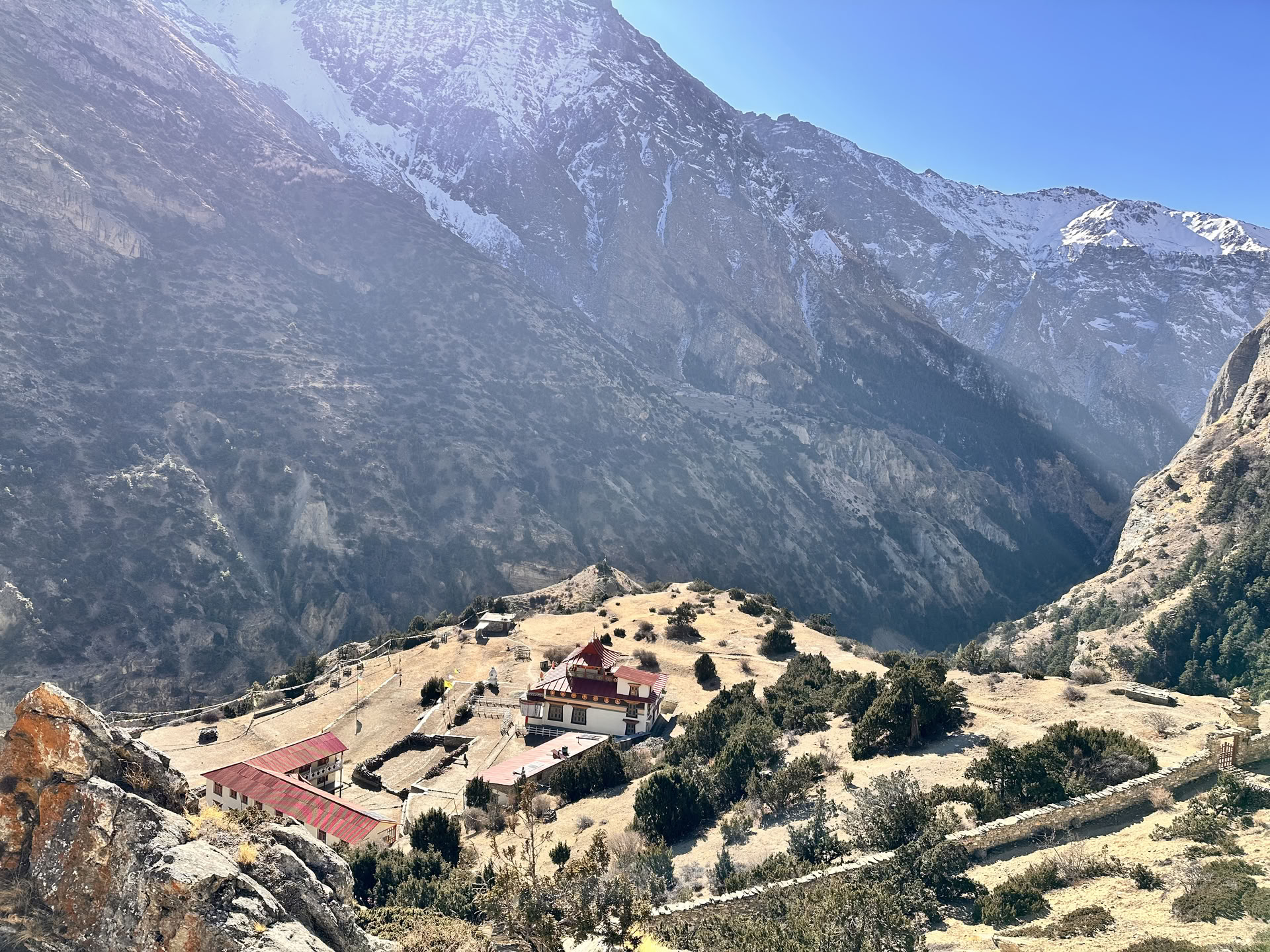 Trek de yoga sur le circuit de l’Annapurna avec le lac Tilicho
