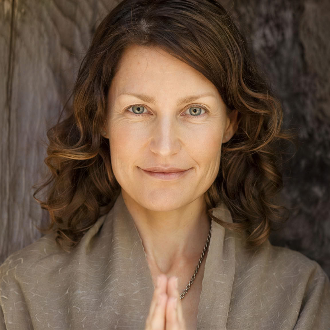 Vrai corps, vrai soi : présence radicale à travers le zen et le yoga à Green Gulch Farm