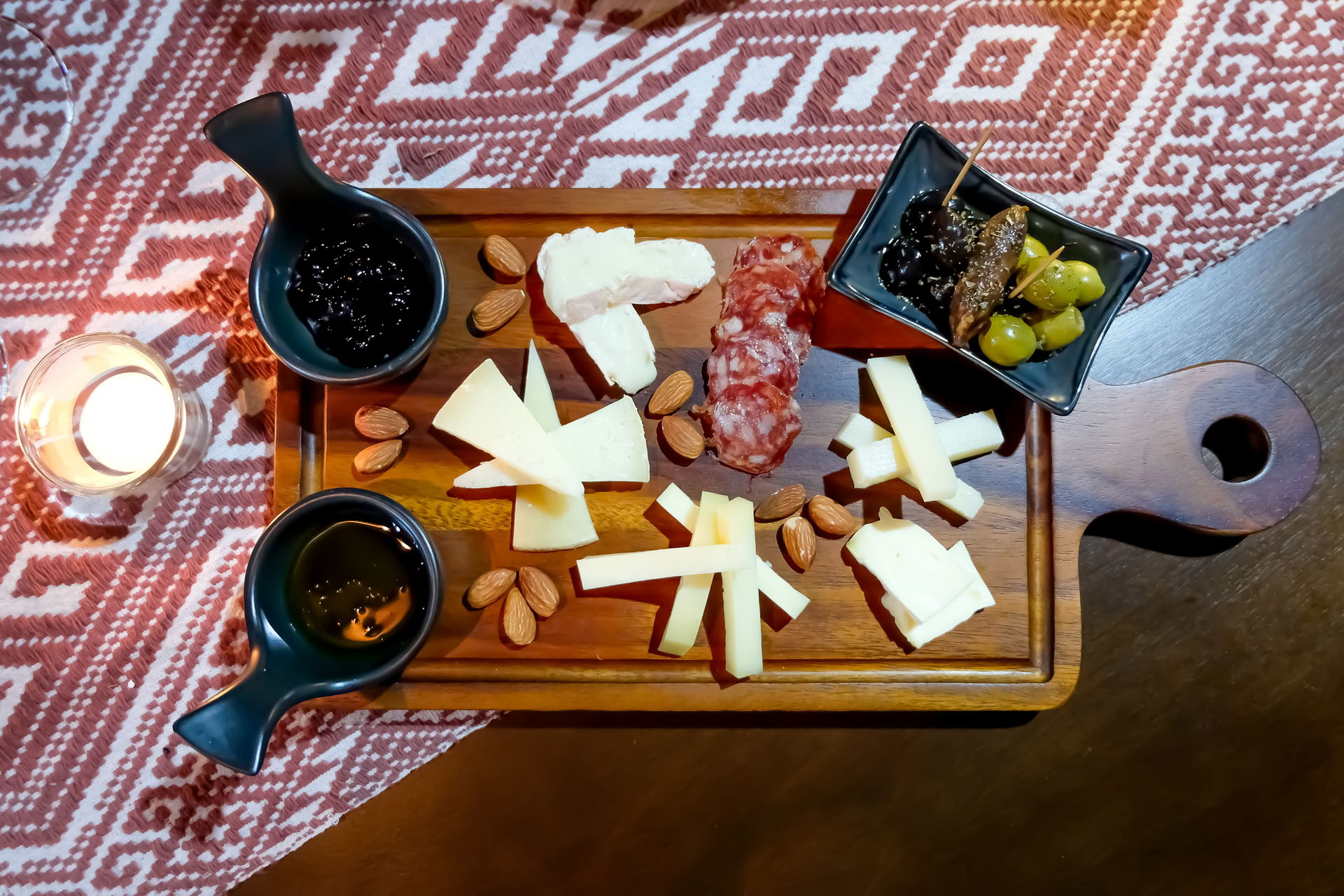 Un toast au bien-être – yoga et vin