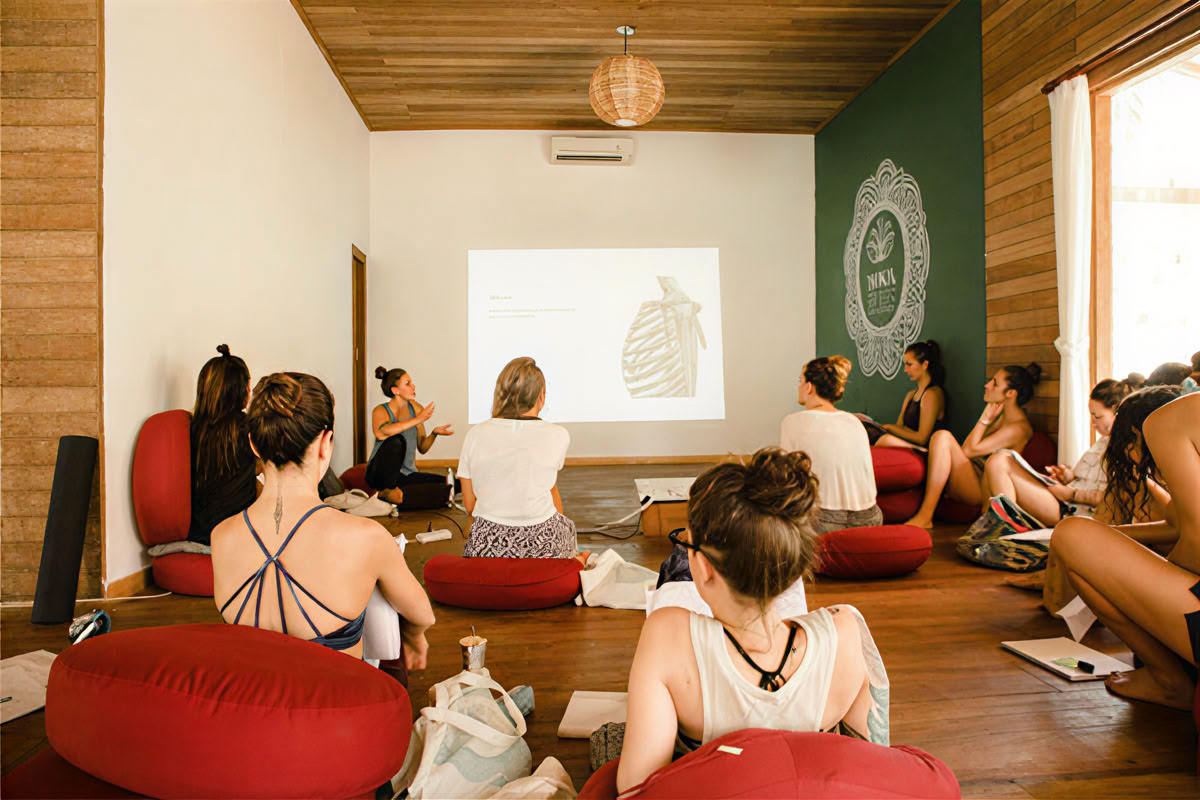 Formation YTT de séquençage Vinyasa de 50 heures