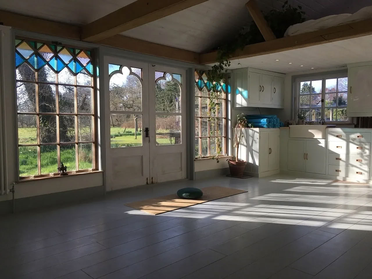 Retraite de yoga dans le Sud-Ouest de la France : une exploration de la créativité et du repos