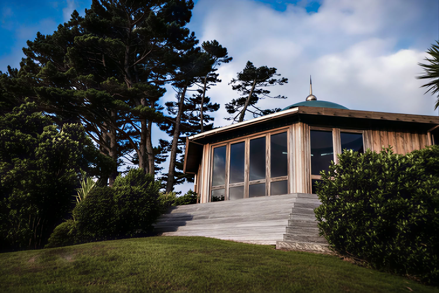 Sacred Earth Retraite Office