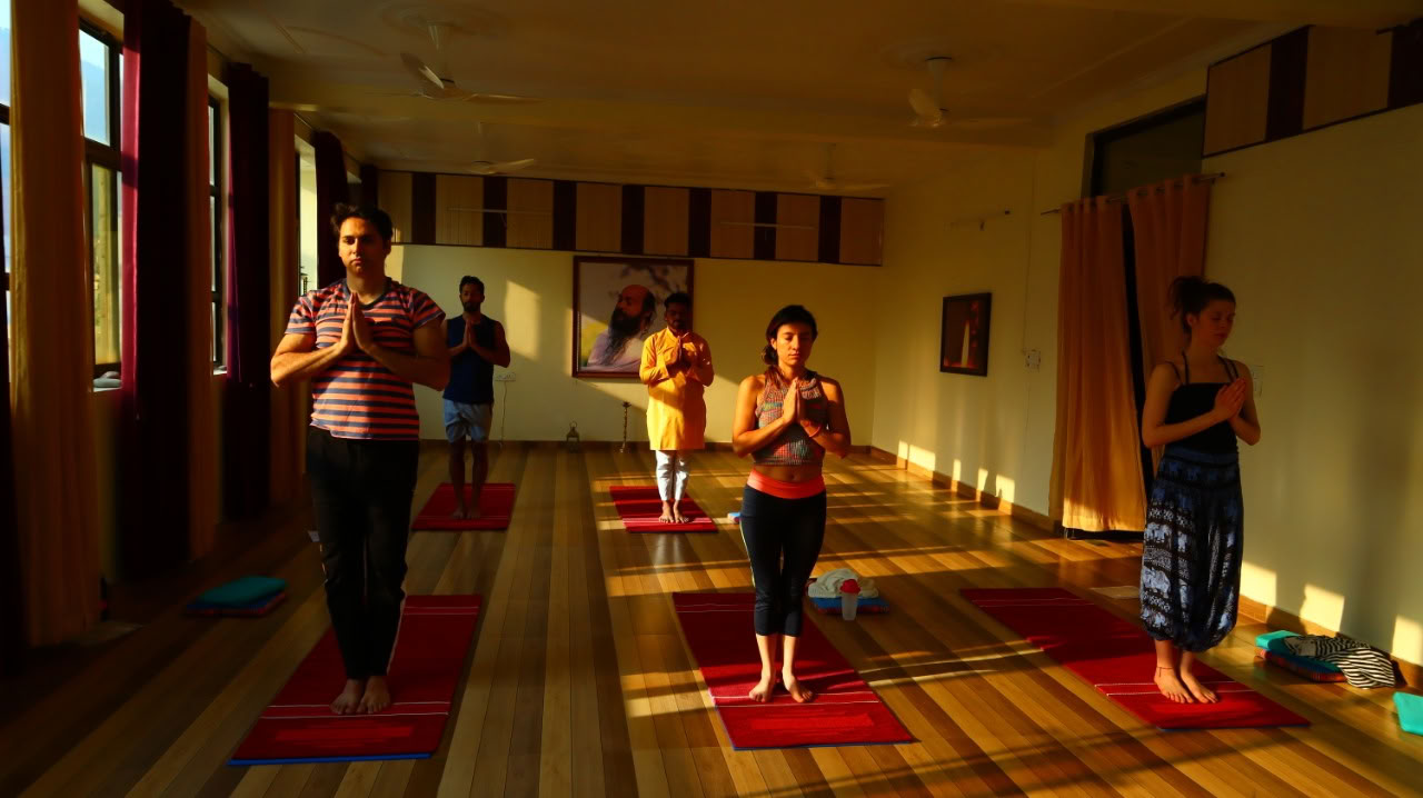 YOGA ESSENCE : Formation de professeur de méditation à l’ashram