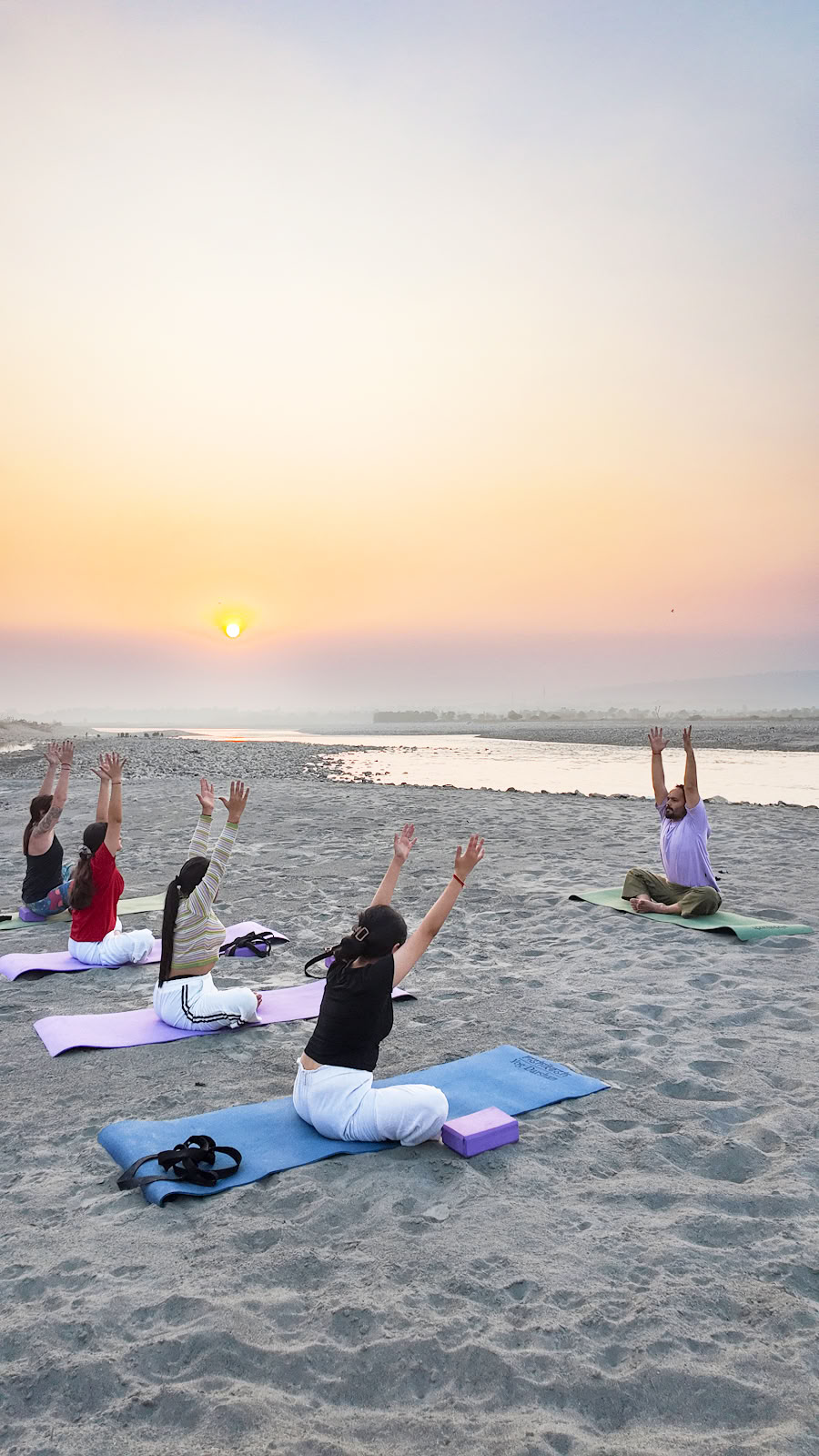 Rishikesh Yog Darshan - Formations de professeur de yoga à Rishikesh. Retraite de yoga/Ayurveda