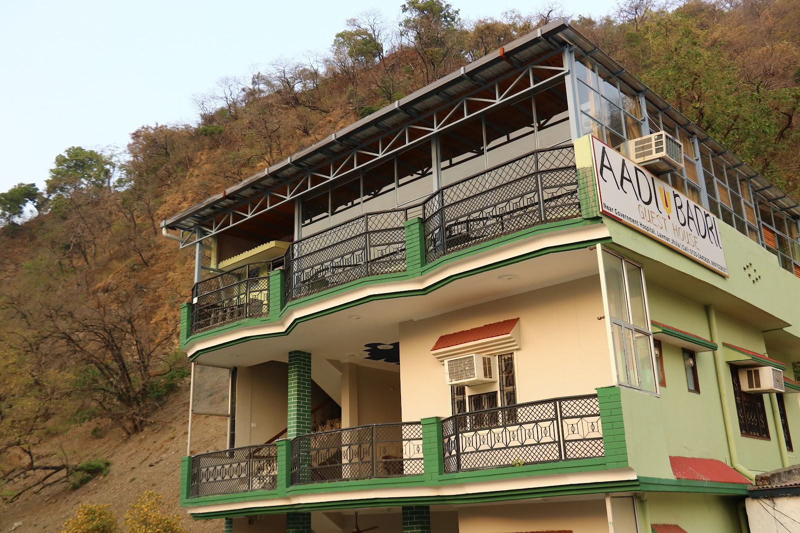 Aadi Yoga School - La meilleure école de yoga traditionnel à Rishikesh, en Inde