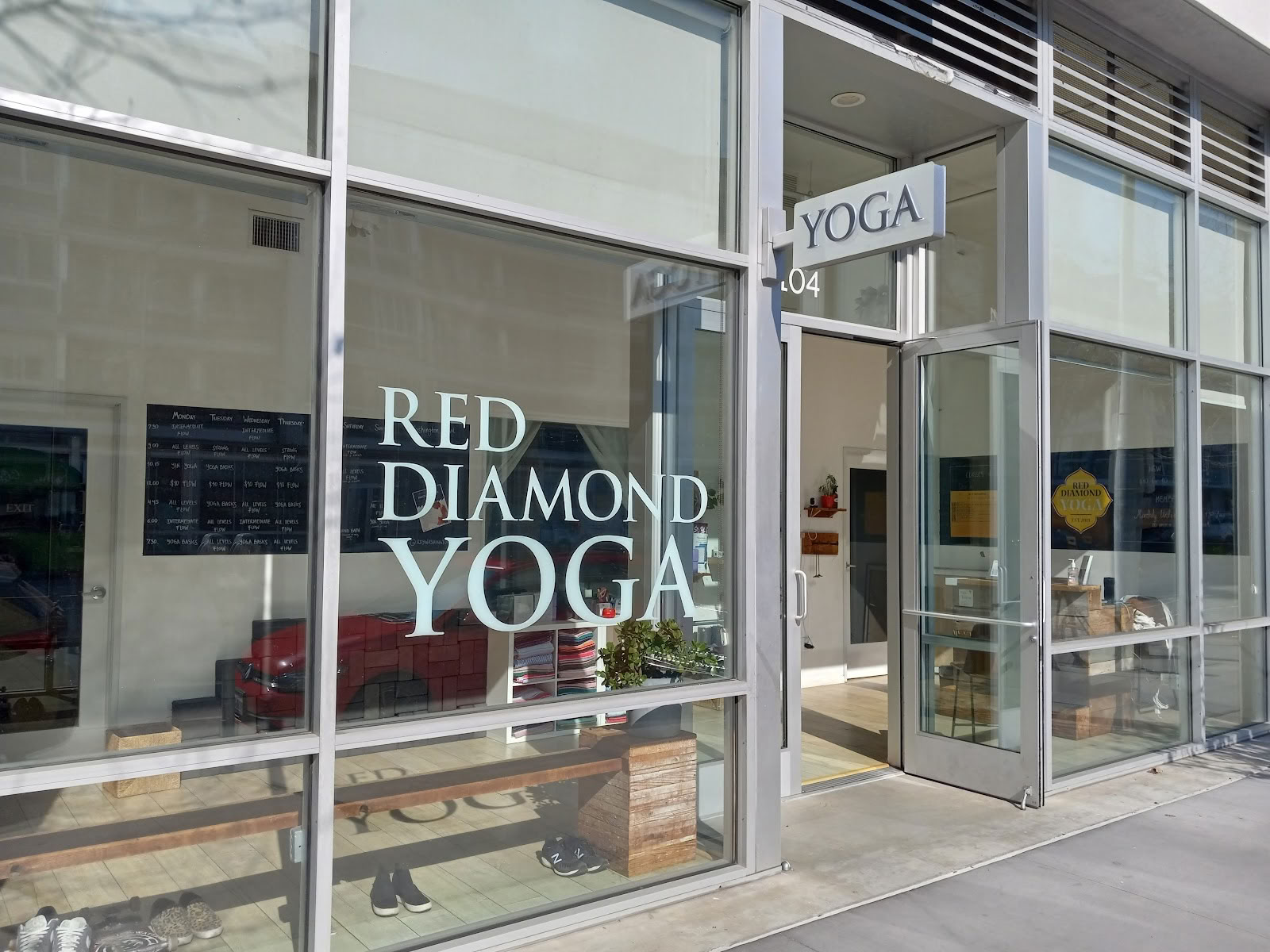 Yoga Diamant Rouge + Sauna infrarouge