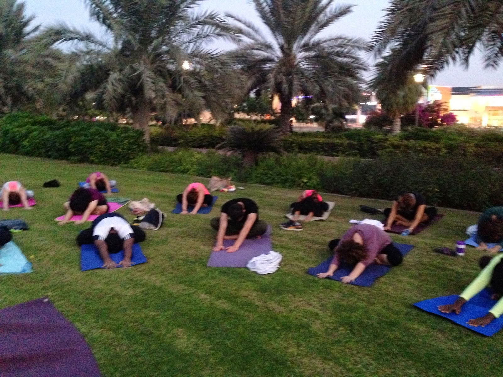 Cours communautaires de yoga gratuits Lakshya