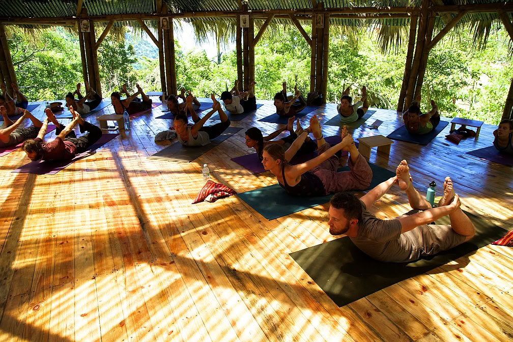 Amour, évolution, éveil à Mahadevi Ashram