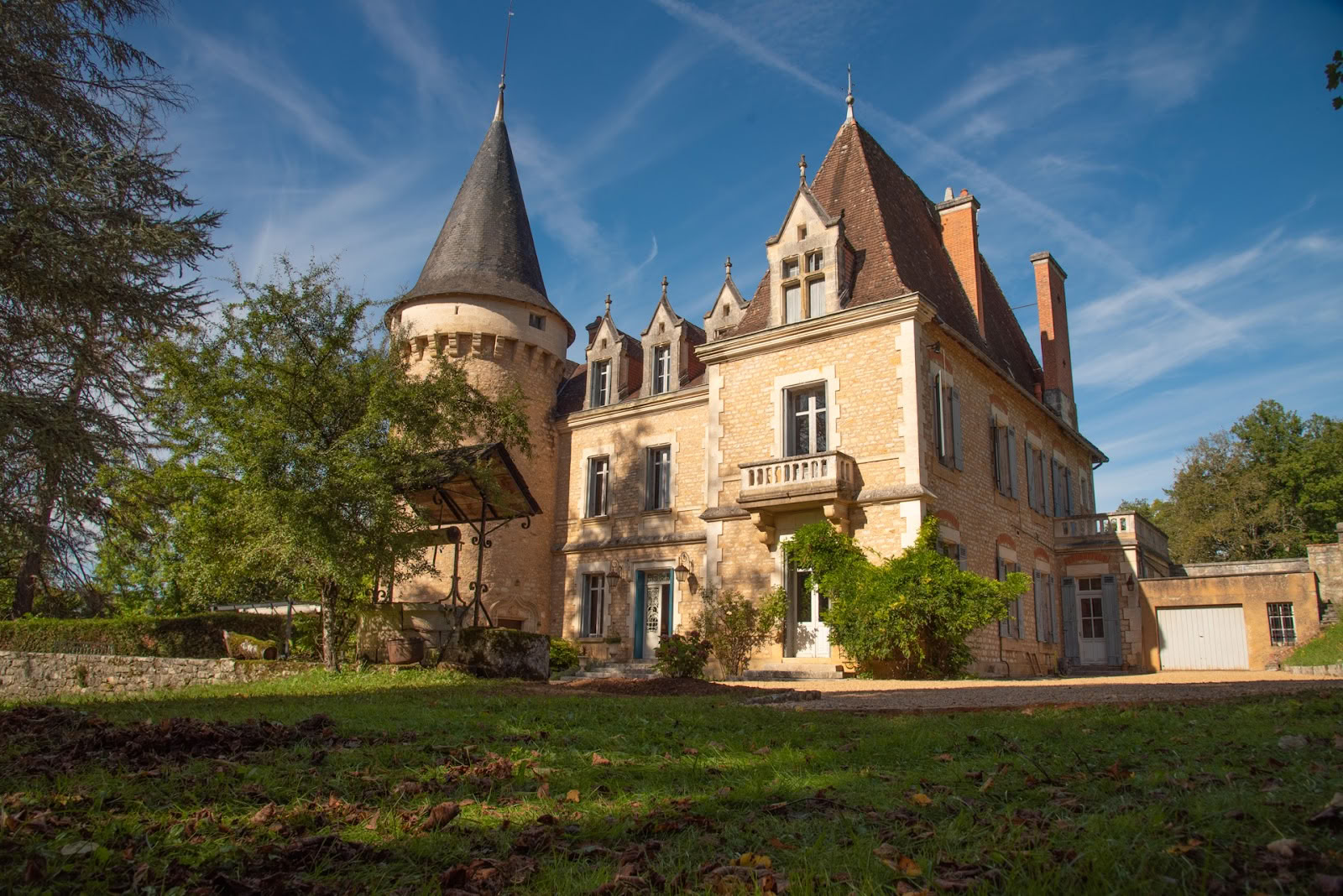Château de Saint-Germain-des-Prés | Manoir et Créateur