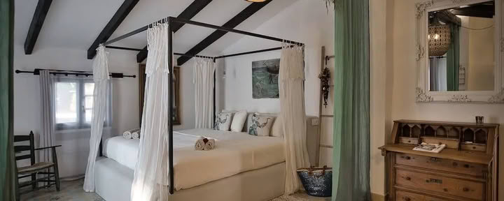 Chambre simple avec salle de bain privée