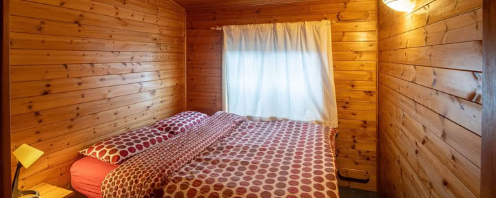 Cabane en pin